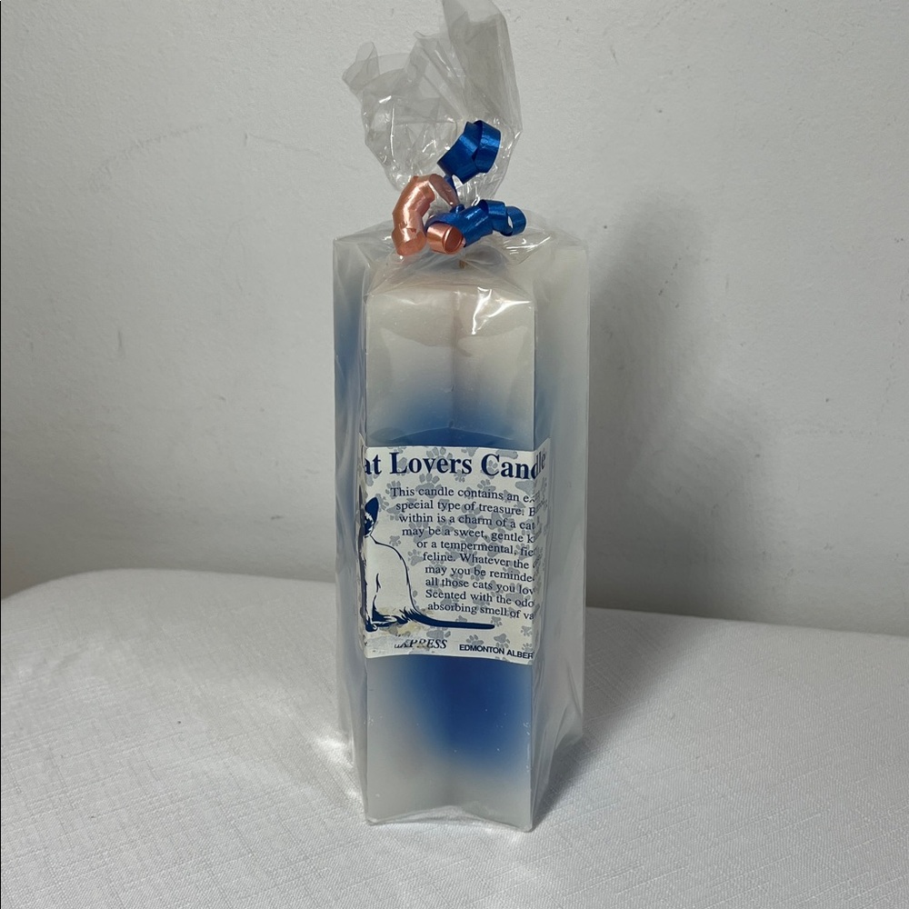 New Blue & White Cat Lovers Candle. cat charm inside. Perfect gift